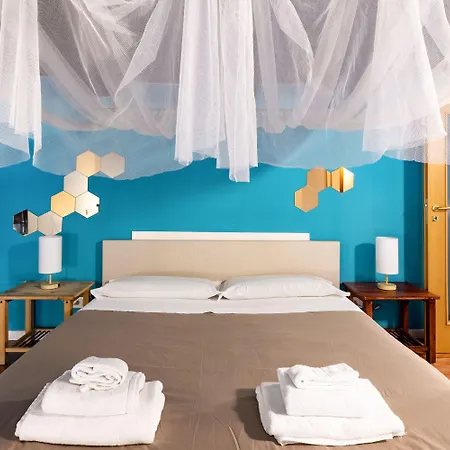 招待所 帕尔波利早餐加住宿酒店