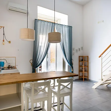 帕尔波利早餐加住宿酒店