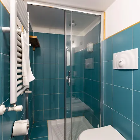 帕尔波利早餐加住宿酒店 3*