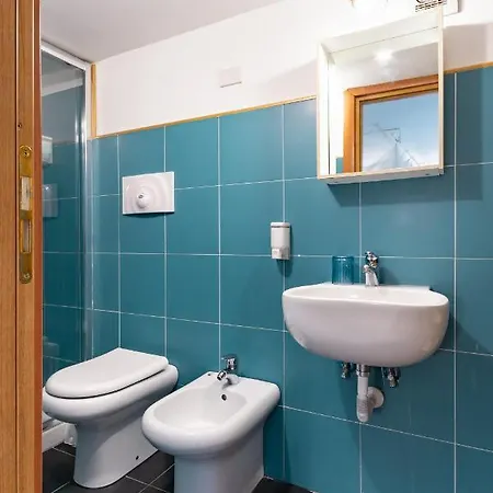 ゲストハウス Napoli Napoli Rooms