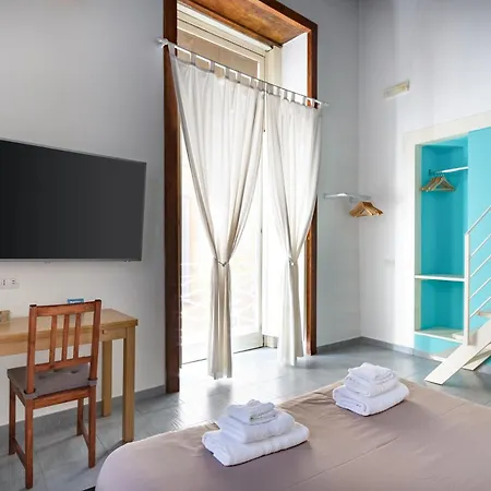 Napoli Napoli Rooms ナポリ